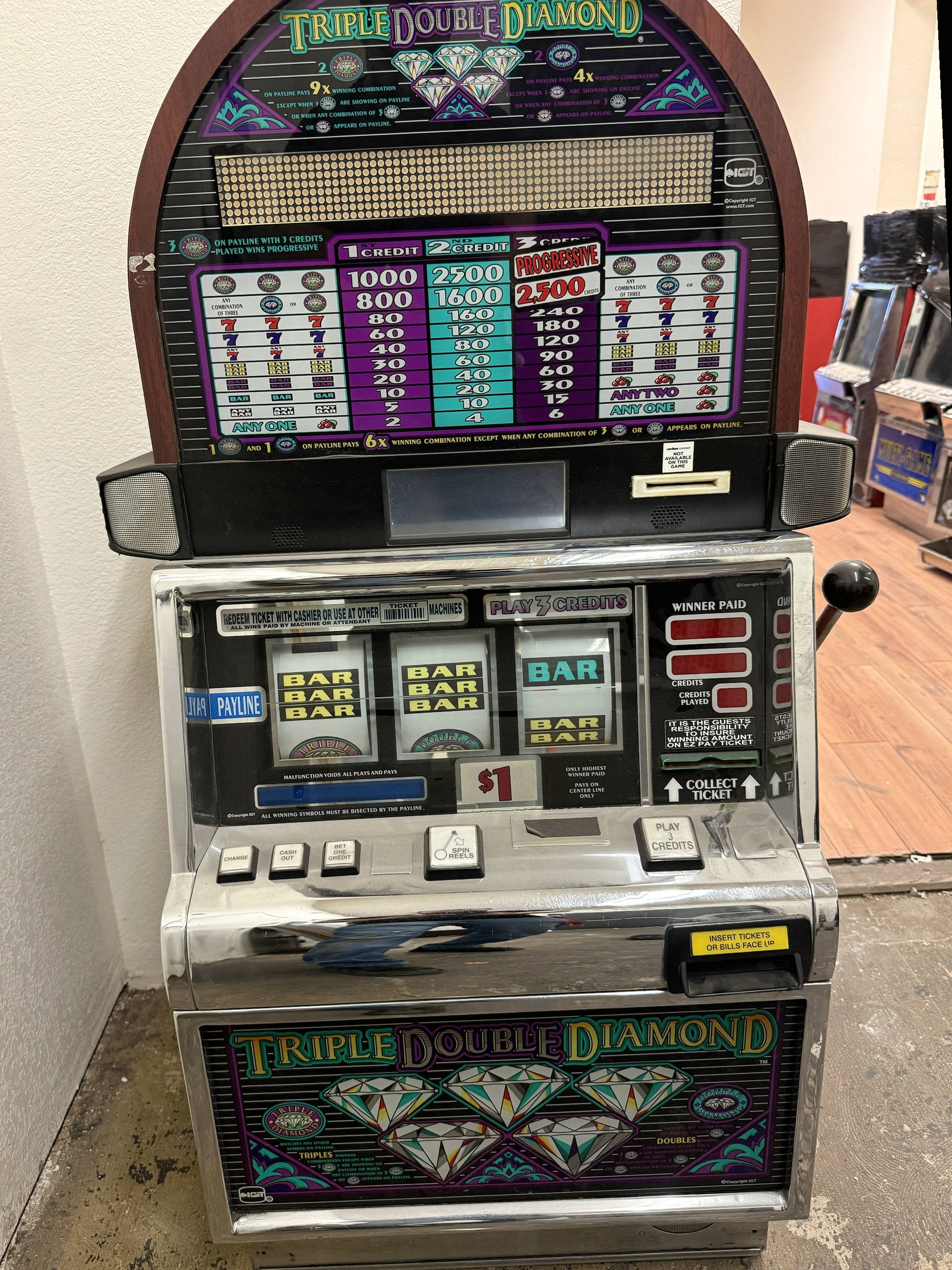 IGT S2000 Triple Double Diamond 3-Coin Multiplier